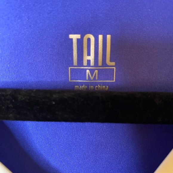 Tail Purple/Blue Activewear Tank Size Medium - Picture 3 of 8
